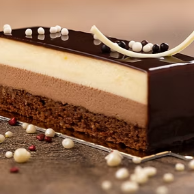 Tripla csokoládé torta szelet